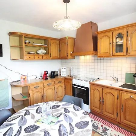 Maison Calme Au Coeur Des Volcans, Ideale Pour Randonnee Et Activites En Nature - Fr-1-742-550 * Condat (Cantal)
